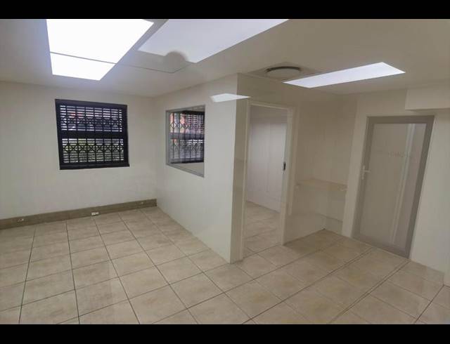 BUSINESS PROPERTY TO RENT IN TYGER VALLEY